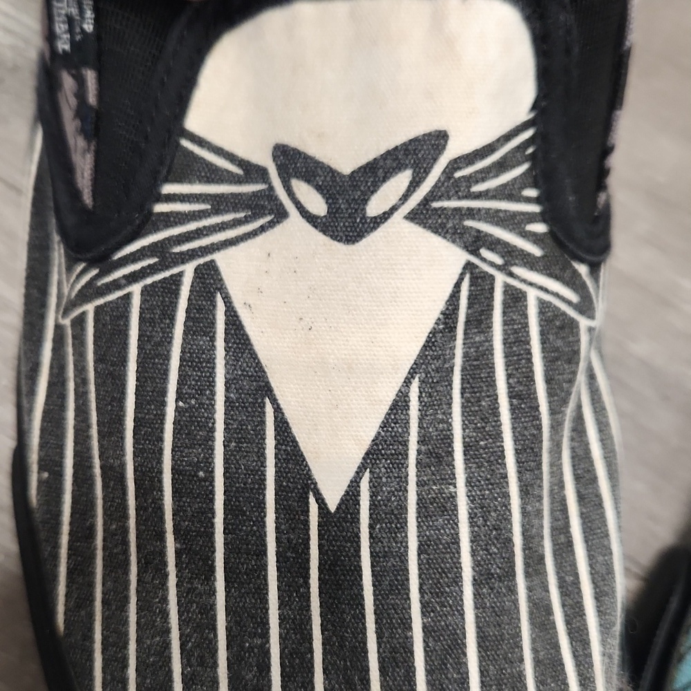 Disney Nightmare Before Christmas Canvas Time Burton Slip Ons Size 7 Mens - Picture 10 of 11